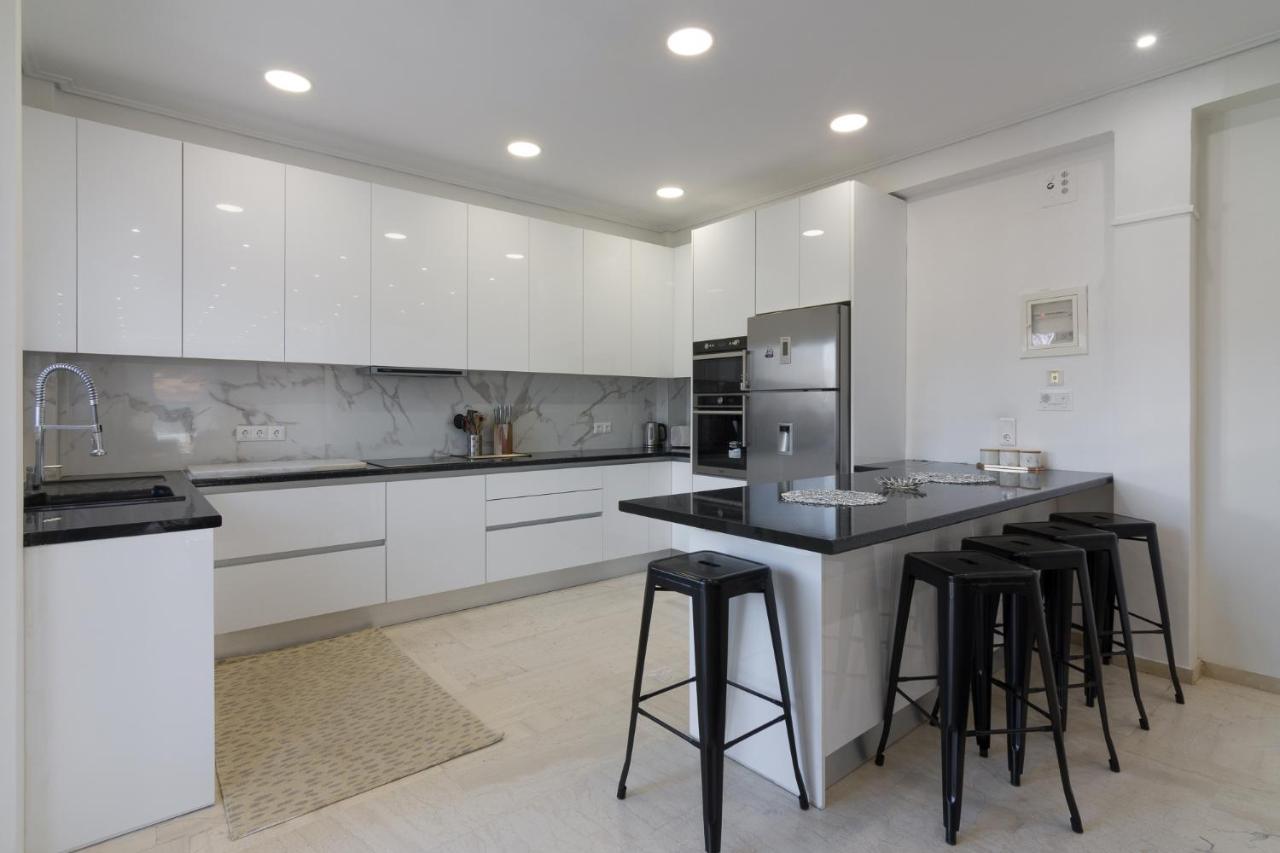 Spacious And Modern Flat For 4 Афины Экстерьер фото